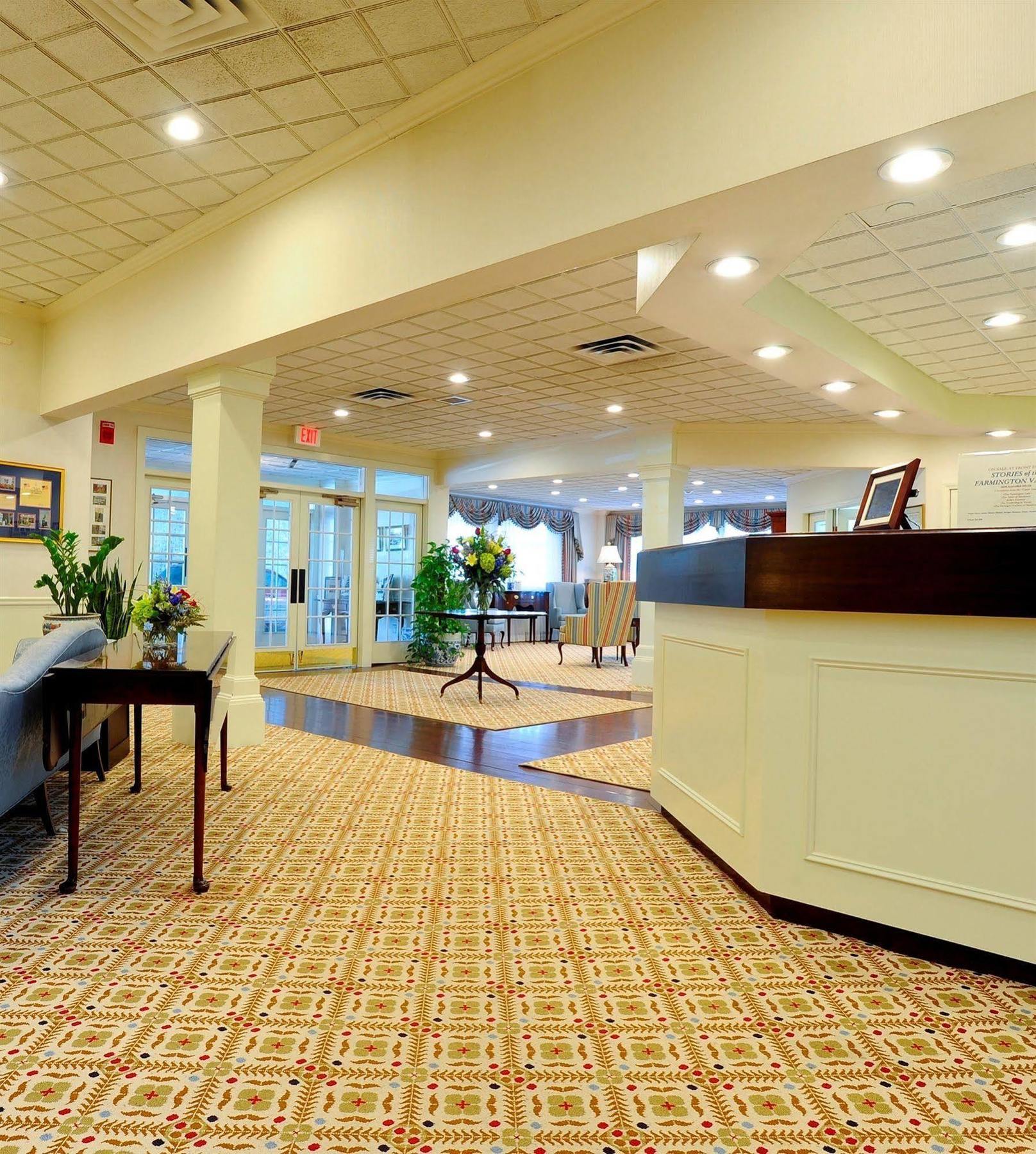 The Farmington Inn And Suites Exterior photo